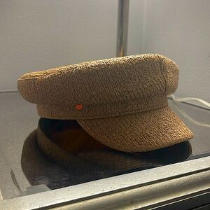 New with tags Vince Camuto Braid Straw Tan Newsboy Cap Hat*NWT